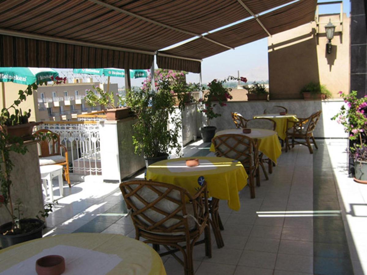 Philippe Luxor Hotel Exterior foto